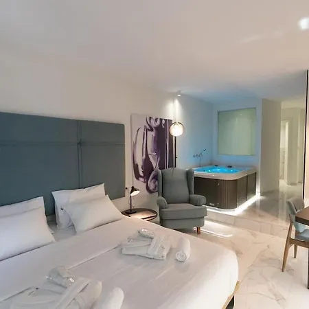 Mg Sapphire Jacuzzi Premium Suite Thessaloniki Exterior photo