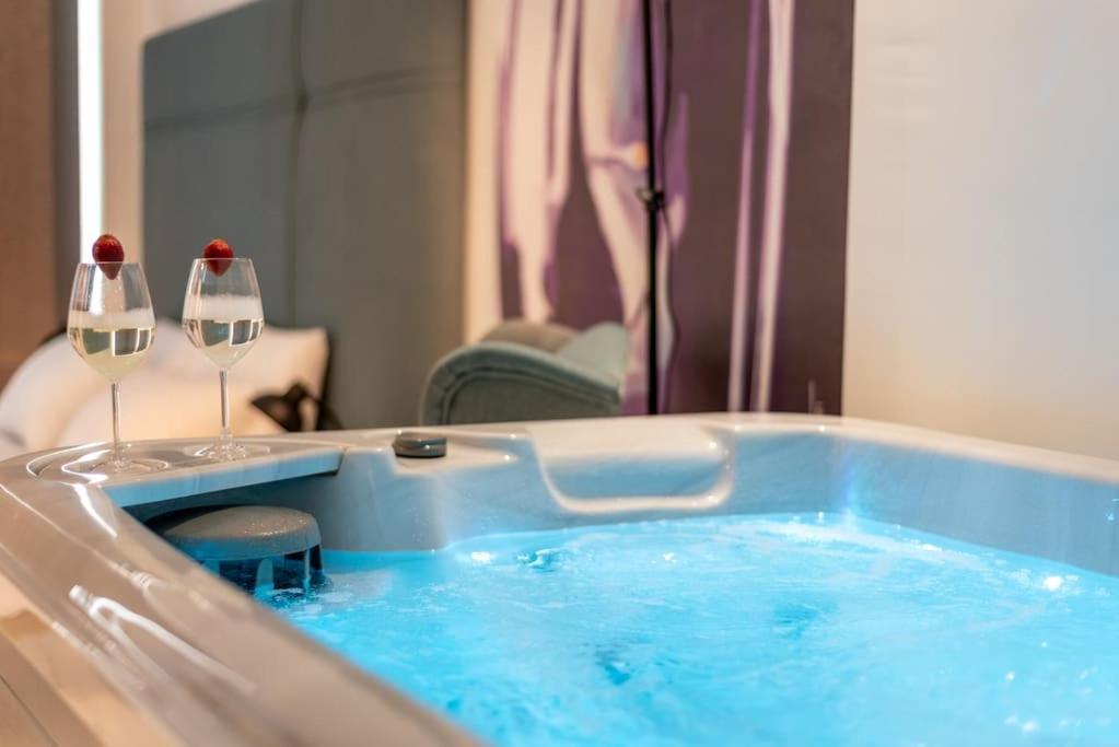 Mg Sapphire Jacuzzi Premium Appartement Thessalonique
